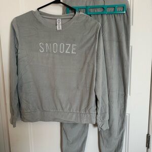 Snooze Grey Lounge Set